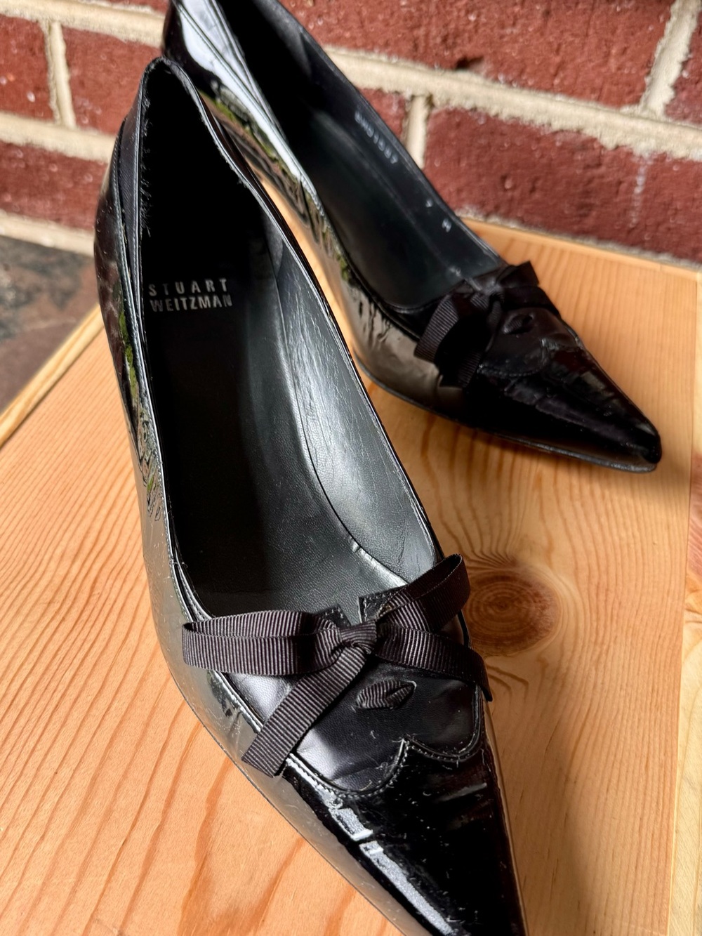 Stuart Weitzman MADE IN ITALY 🇮🇹 Black Patent Pointed-Toe Bow Flats - Picture 5 of 9